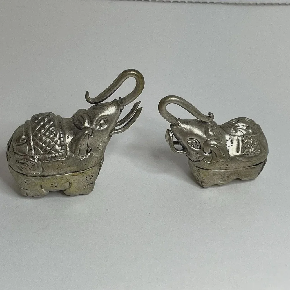 2 Indian Mughal Silver Plated Ceremonial Elephant Figure Pill Box‎ Trinket Boxes